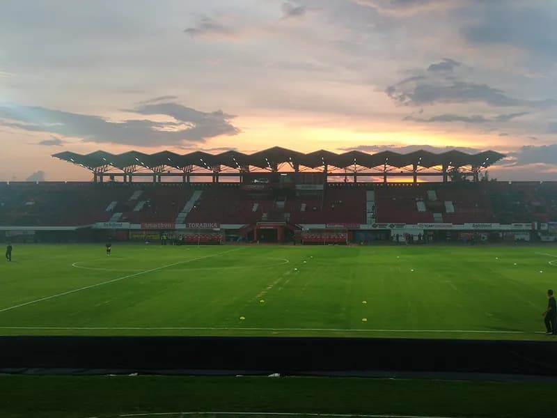 Stadion Kapten I Wayan Dipta, kandang Bali United, saat laga Liga 1 melawan Perseru pada April 2018.