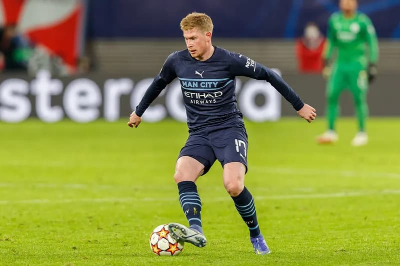 Assist Sepak Bola: Syarat, Jenis, dan Contoh Umpan