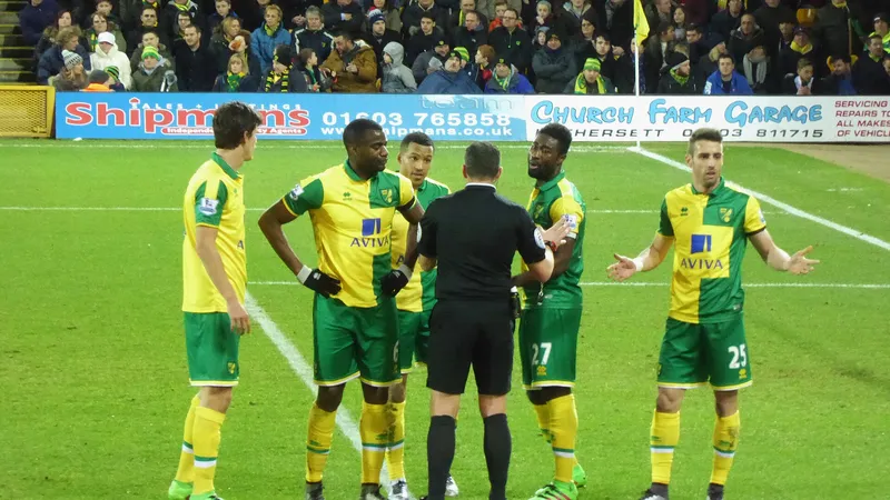 Aturan Hanya Kapten Boleh Bicara dengan Wasit di Sepak Bola