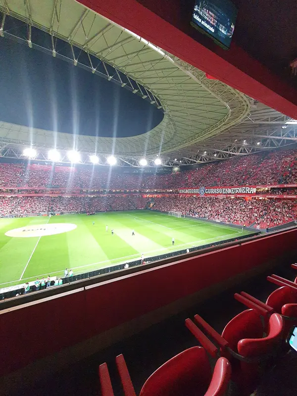 San Mamés di Bilbao, kandang Athletic Club. Foto arsip untuk konteks venue, bukan laporan skor berjalan. Diperkecil dan dikompresi.